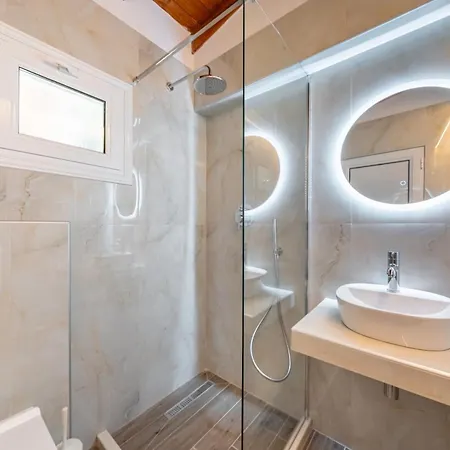 Alex Bar Vendégház 3*